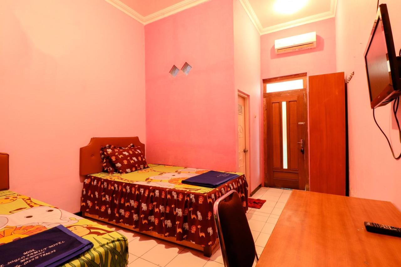 The Joglo Family Hotel Magelang Eksteriør bilde