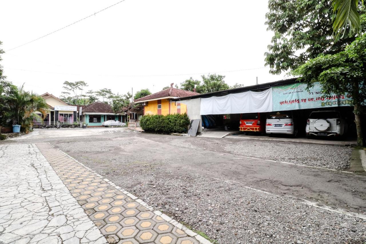 The Joglo Family Hotel Magelang Eksteriør bilde
