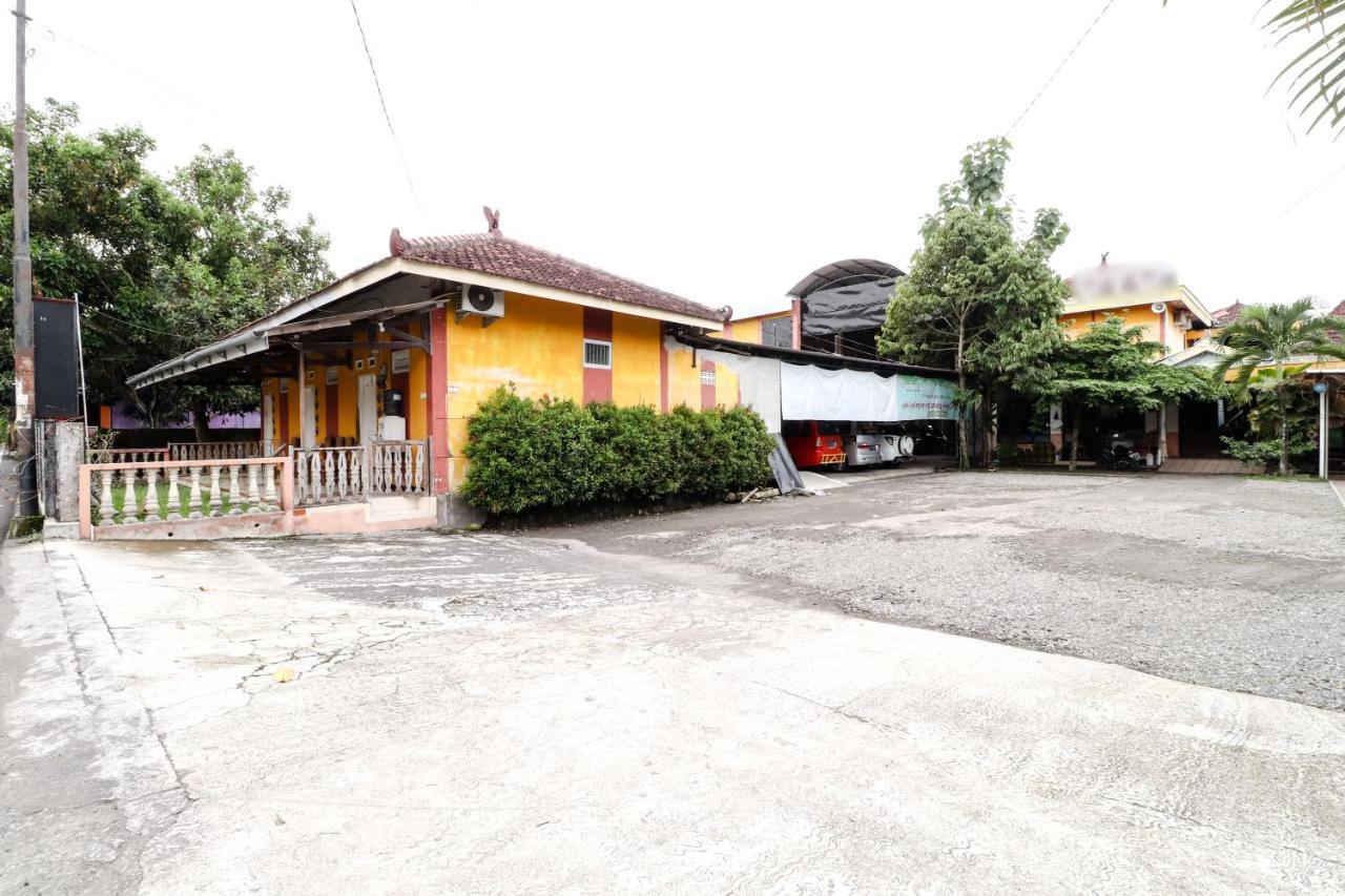 The Joglo Family Hotel Magelang Eksteriør bilde